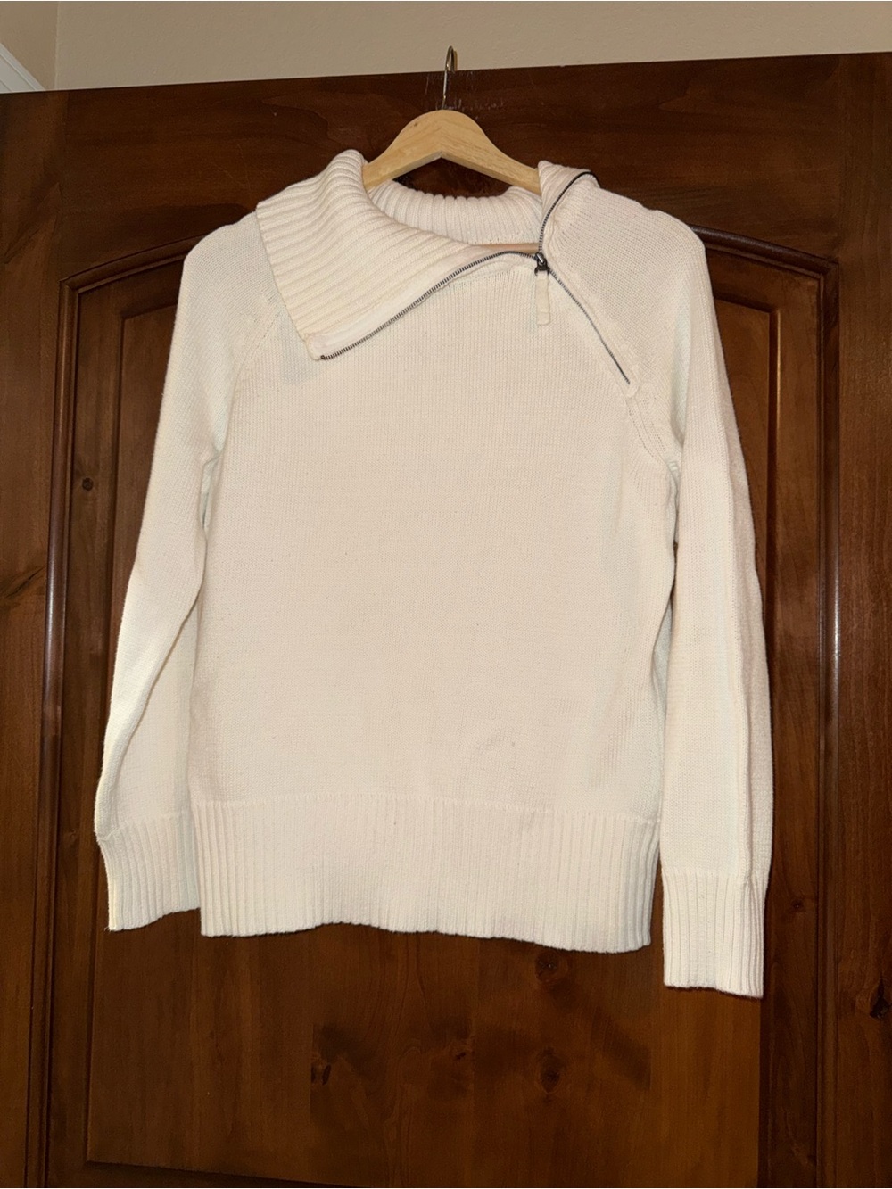 Chunky Knit Asymmetrical Zip Sweater – No Size Tag